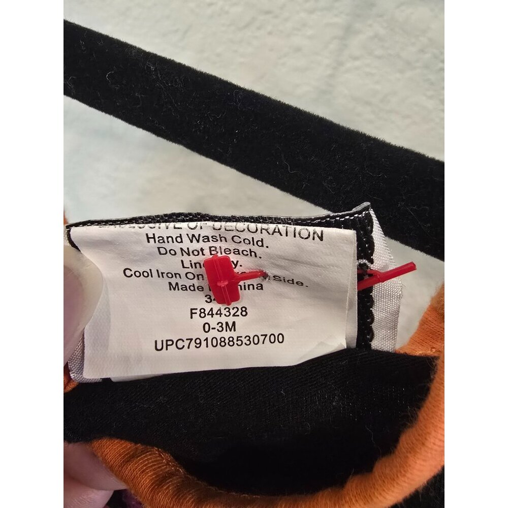 Baby Halloween Outfit 0-3M By Rare Editions With Black Cat & Witch Hat Design Or - Picture 3 of 3